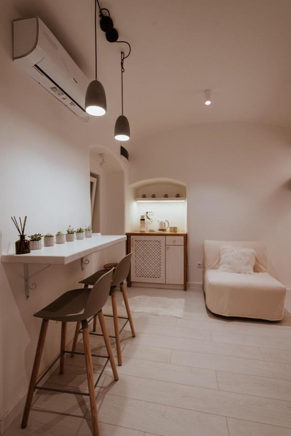 Ferienwohnung Cave By Casa Familia Novi Sad Exterior foto
