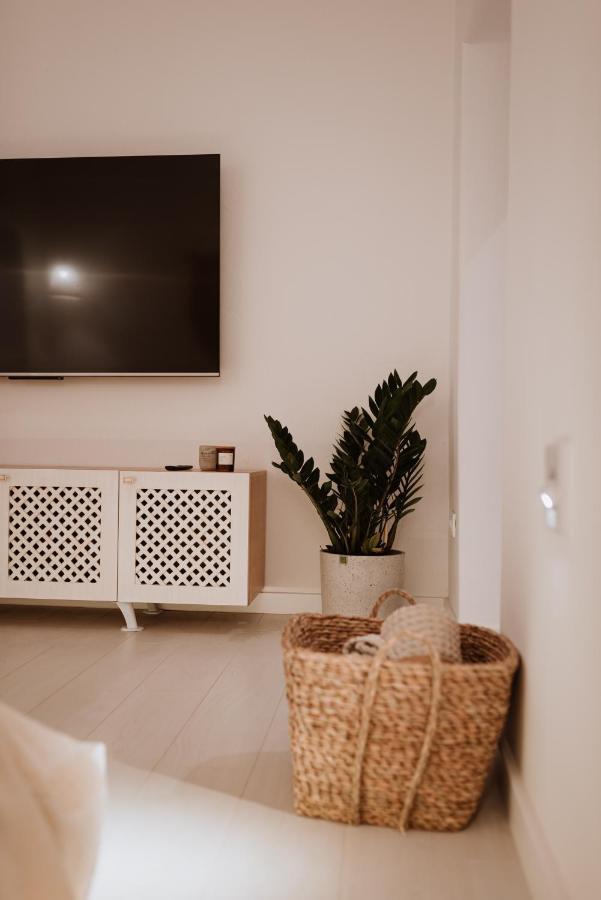 Ferienwohnung Cave By Casa Familia Novi Sad Exterior foto